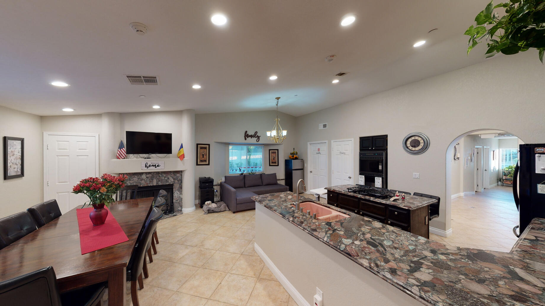 Kitchen-Dinning Area